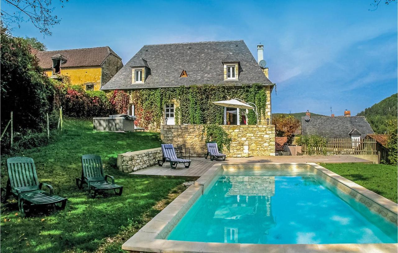 Stunning Home In Coly With Wifi 외부 사진